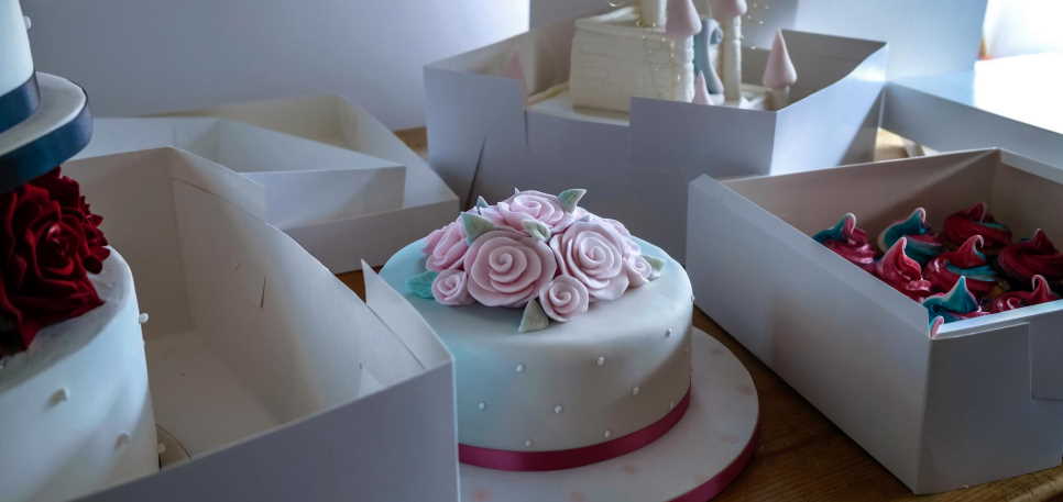 How to Transport a Wedding Cake - Blog PostThe Cake Decorating Co. | Blog
